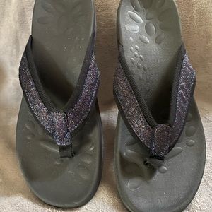 MEGNYA Orthopedic Flip Flops for Women, Plantar Fasciitis Sandals